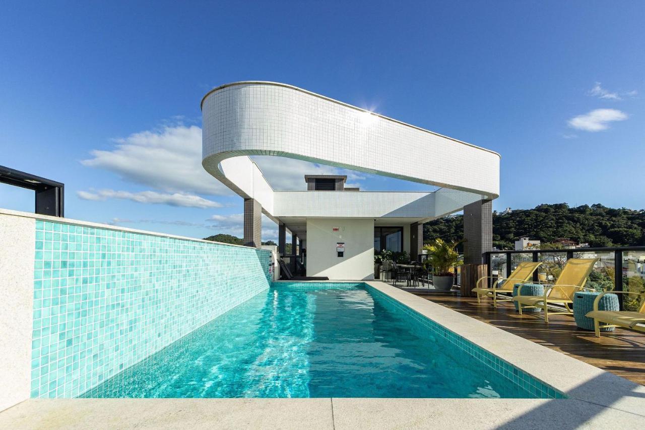 Aion Suites 205 - Lindo Apartamento Com Vista Para O Mar, A 60M Da Praia De Bombinhas, Com Piscina E Academia No Rooftop. Eksteriør bilde